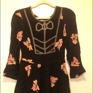 Little black dress with flower motif